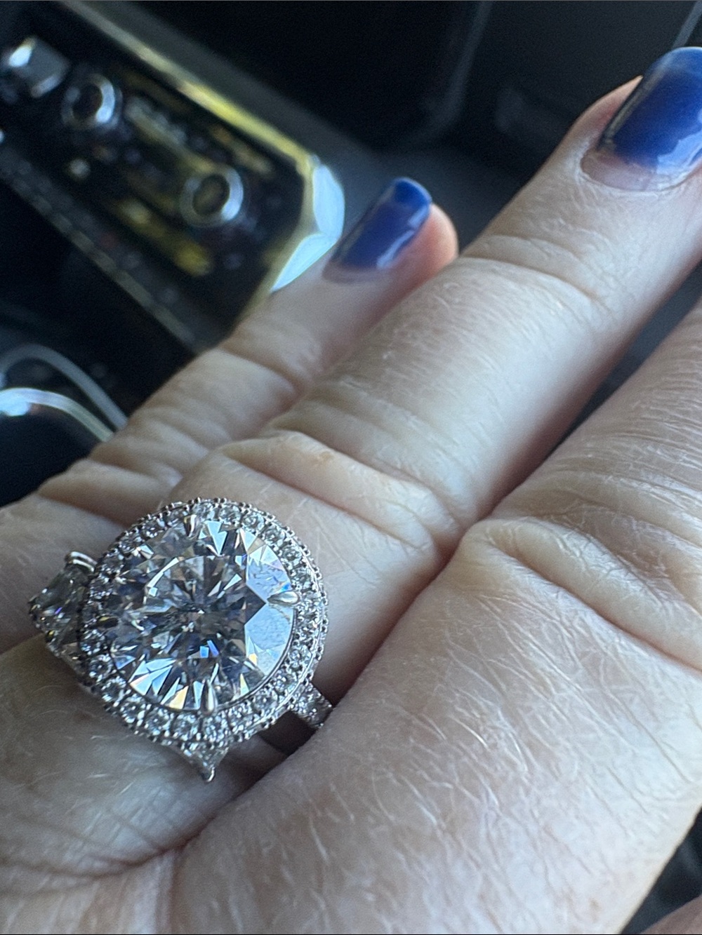 Large round halo igi certified diamond ring lab grown